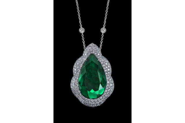 Magnificent Muzo. Pear-shaped emerald and diamonds.