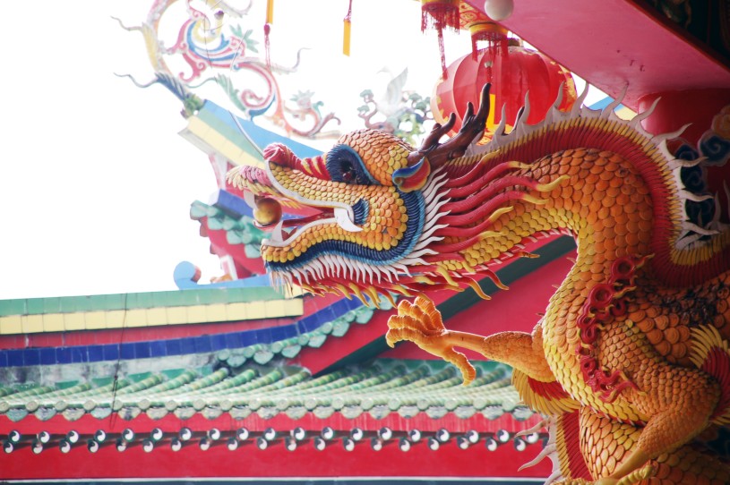 dragon statue in temple